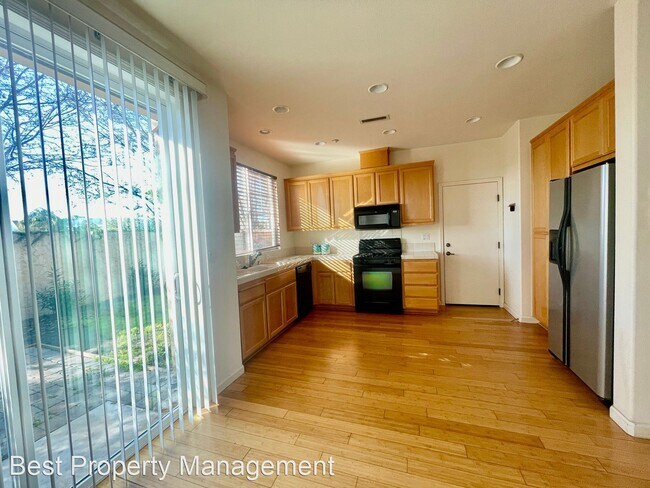 Foto del edificio - 3 br, 2.5 bath House - 454 Tulip Court