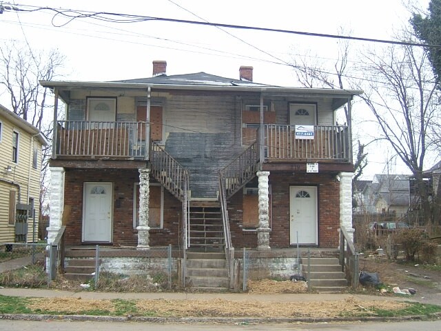 Primary Photo - 219 S 28th St
