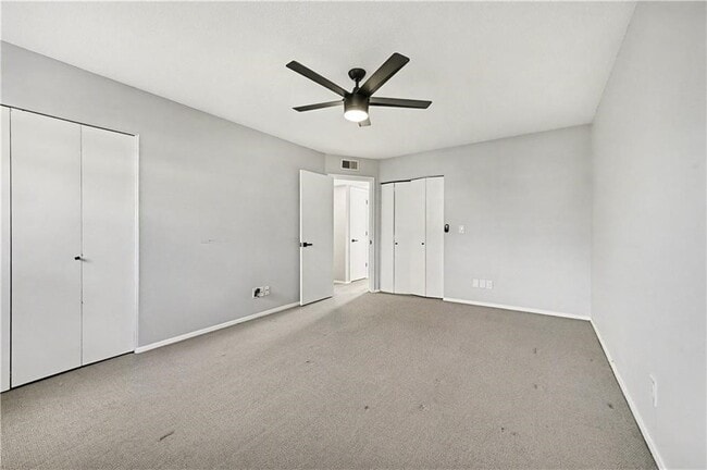 Building Photo - 3615 NE 68th Ter