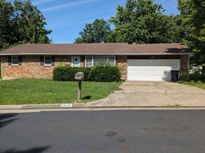 Building Photo - 2513 Lilac Dr