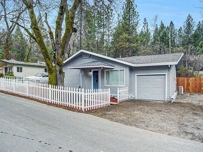 Building Photo - 3108 Wiltse Rd