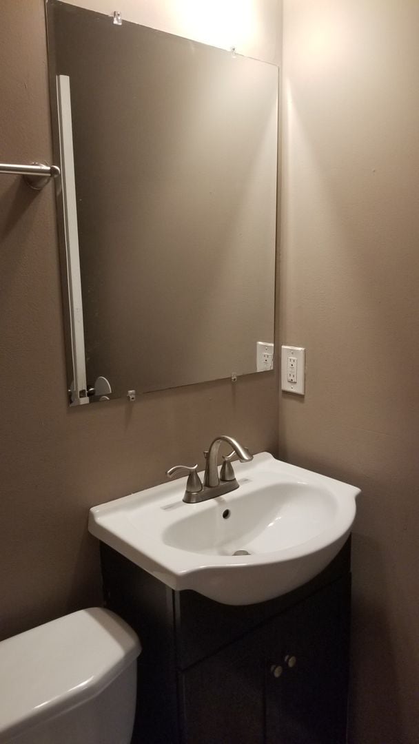 Building Photo - 1949 N Gratz St