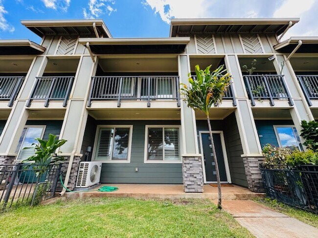 Foto del edificio - 3 Bedroom, 2.5 Bathroom with 1 Enclosed Pa...