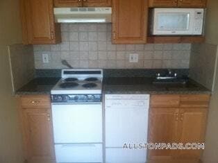 Foto del edificio - 1110 Commonwealth Ave