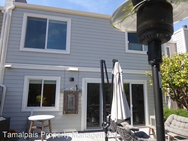 Building Photo - 3 br, 2.5 bath House - 104 Mariner Green D...