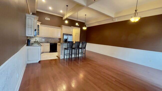 Kitchen - 217 N Wright St