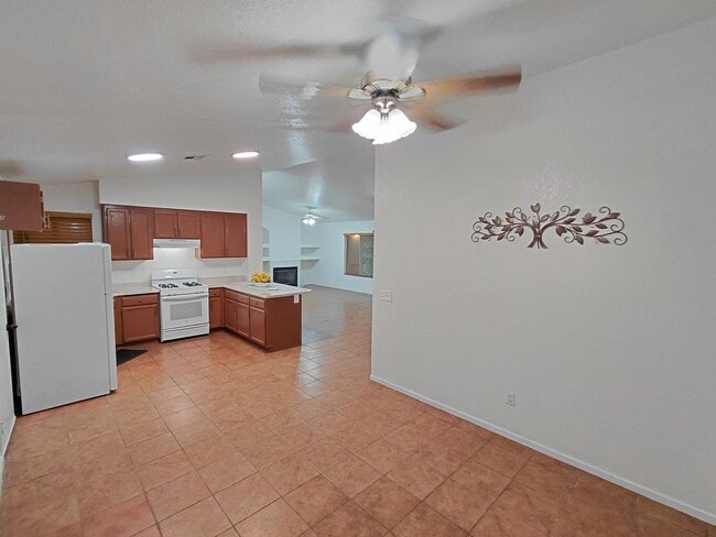 Building Photo - 936 Alameda St