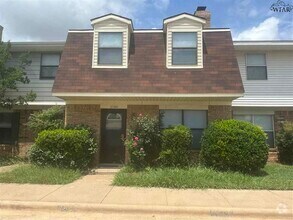Building Photo - 2944 Gossett Dr
