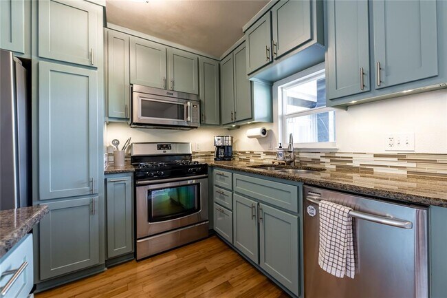 Building Photo - 3600 Marcae Ct