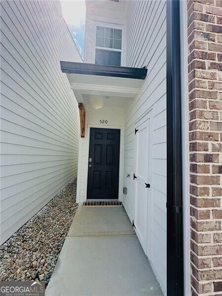 Foto del edificio - 520 Hayes Ln