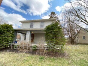 Building Photo - 751 N Rangeline Rd