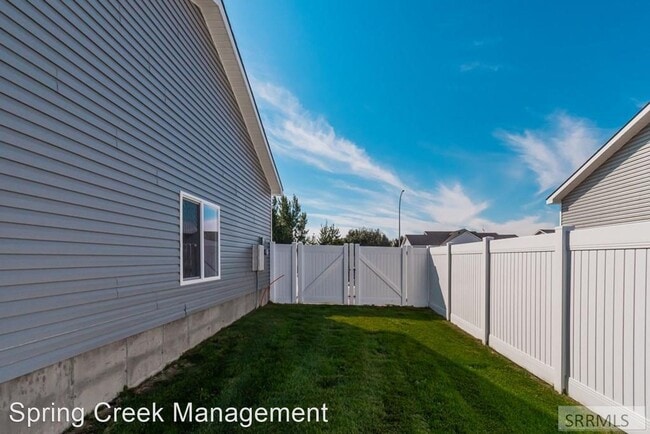 Building Photo - 4 br, 2 bath House - 626 Yarmouth