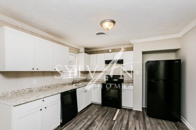 Building Photo - The living is easy in this 3 bedroom, 2 ba...