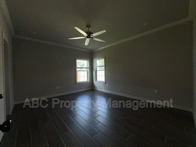 Foto del edificio - 3305 SW Hillstone Ave