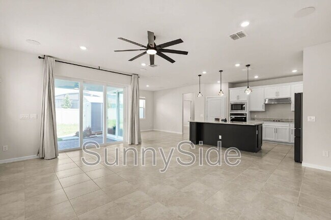 Foto del edificio - 2715 Clear Night Ave