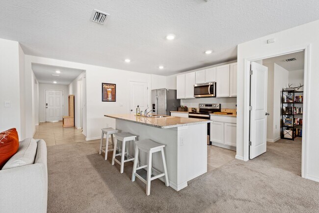 Foto del edificio - Contemporary Home in Briarwood