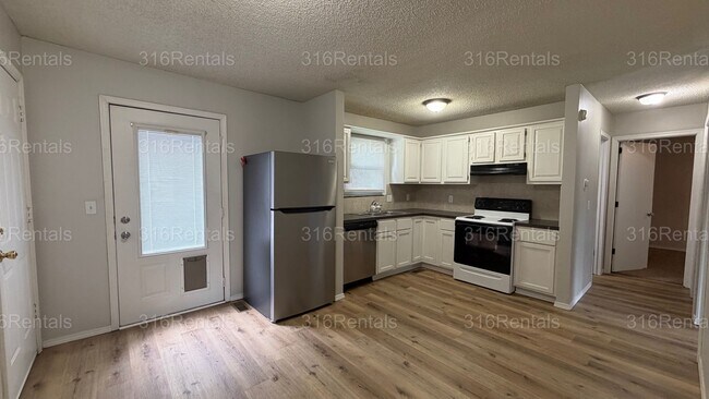 Foto del edificio - 501 W Clark Ave