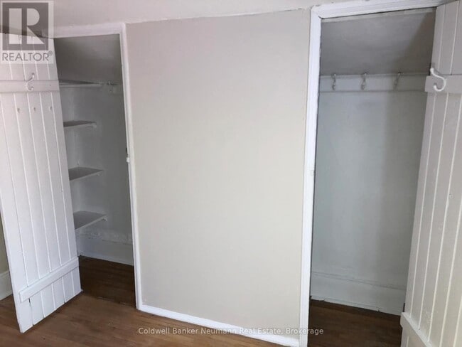 Building Photo - 96 Arthur St N