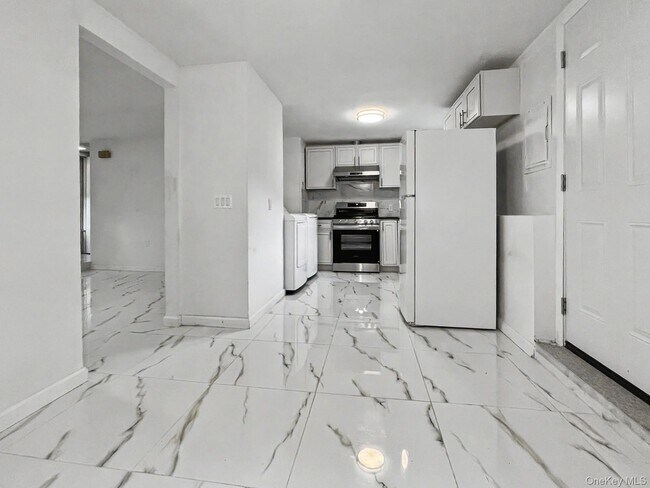 Foto del edificio - 1 Maple Ln