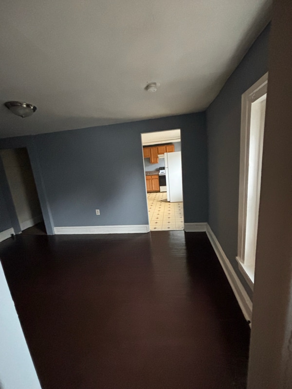 Building Photo - 811 W Main St