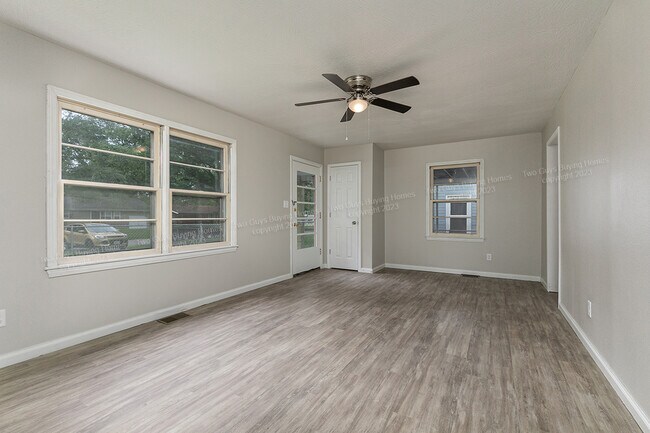 Building Photo - 1511 W Hamilton St
