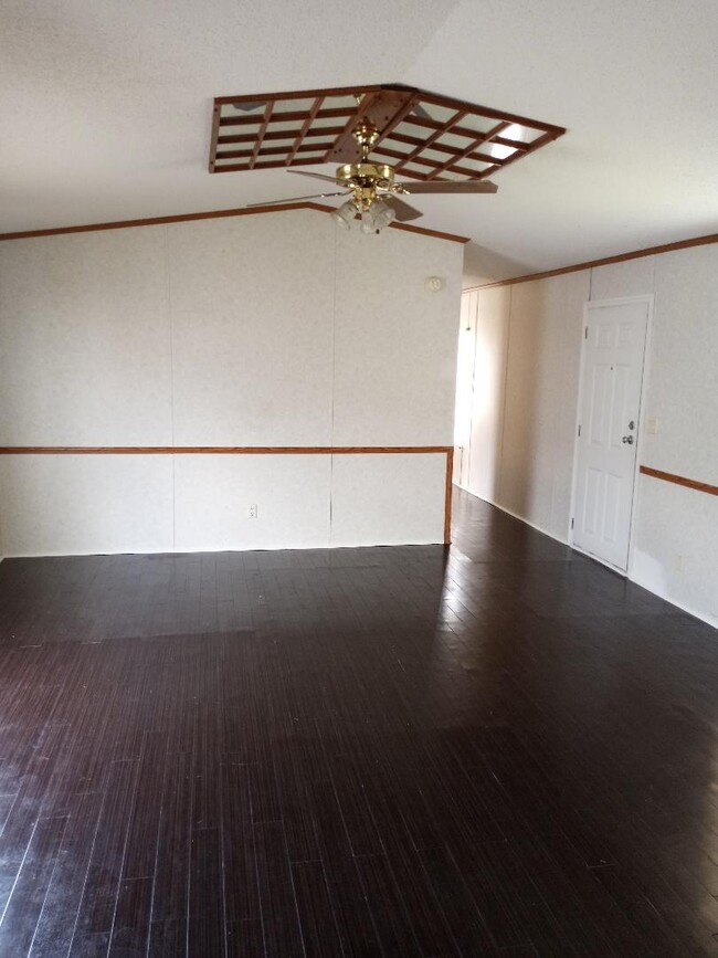 Sala de estar - 1335 Hunters Mountain Pky