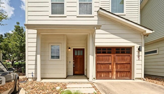 Building Photo - 1000 Muse Ln