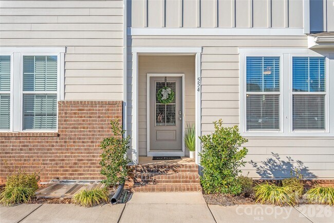 Foto del edificio - 554 Amalfi Dr