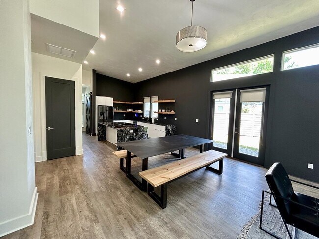 Foto del edificio - 2279 Lake Hall Rd