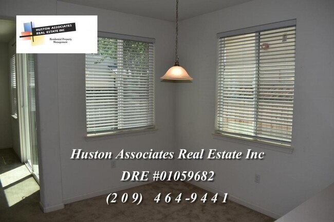 Foto del edificio - 4539 Oakfield Drive