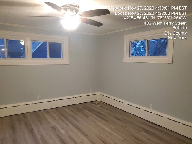 Building Photo - 482 West Ferry