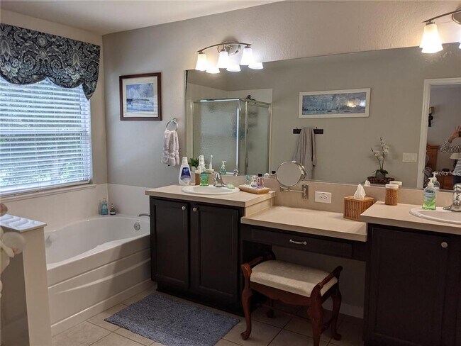 Foto del edificio - 5127 SW 40th Pl