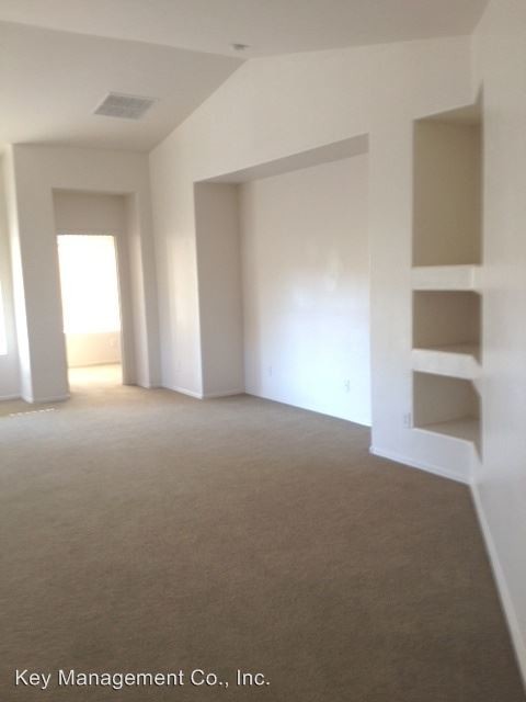 Foto del edificio - 3 br, 2 bath House - 9501 W. Kingman St.