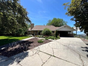 Building Photo - 270 2020 N