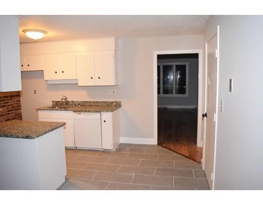 Building Photo - 17 Hilltop Ln