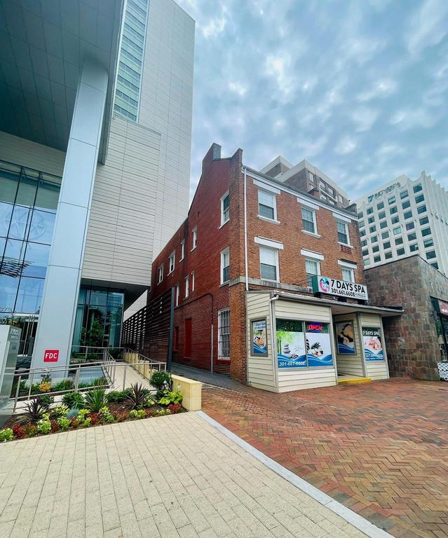 Building Photo - 7347 Wisconsin Ave