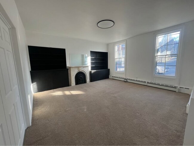 Building Photo - 4 Linden Ave