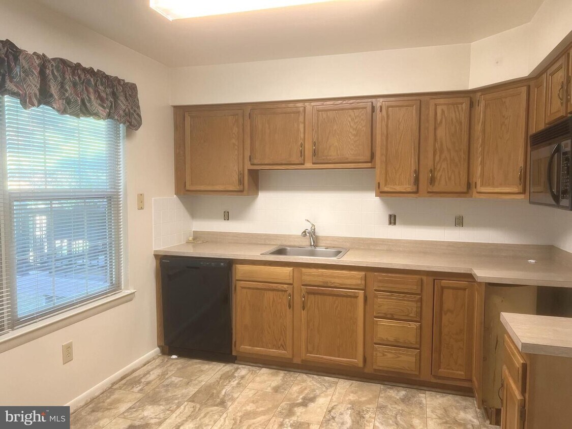 48 Woodstream Ct, Mantua Township, NJ 08051 Townhome Rentals in