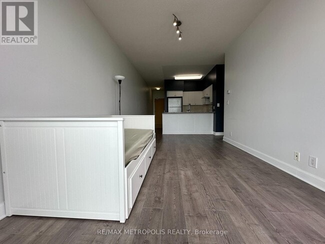 Building Photo - 68-2068 Grangeway Ave