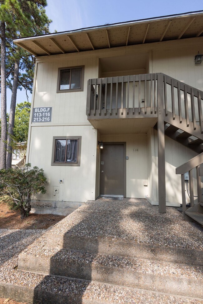 Foto del edificio - 15919 Golf Club Dr