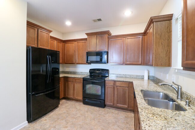 Foto del edificio - 215 Favorite Dr