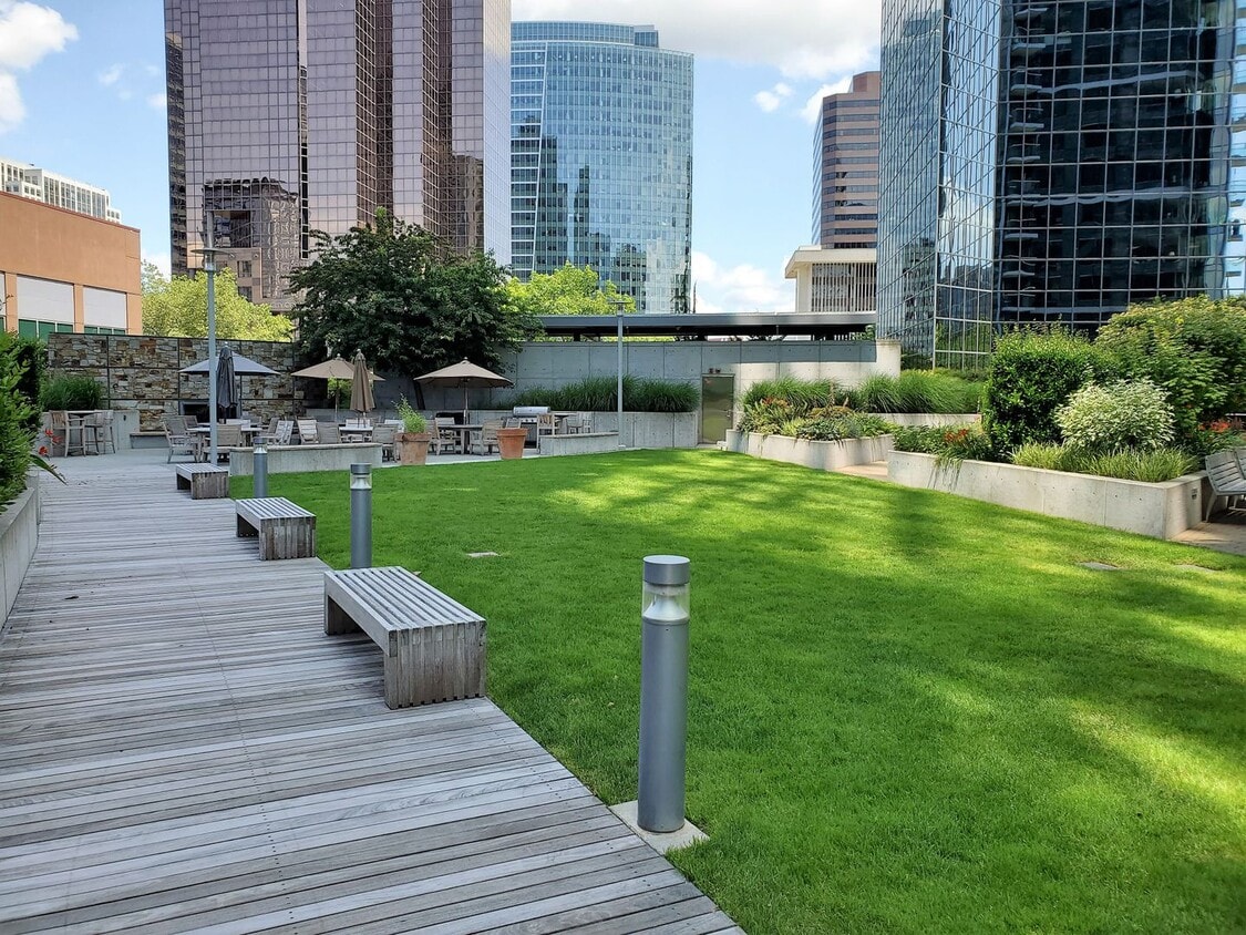 Photo - 10700 NE 4th Street-#1508