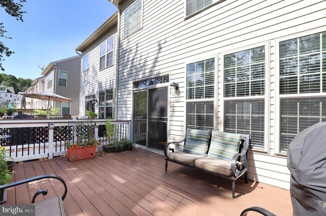 Building Photo - 1431 Occoquan Heights Ct