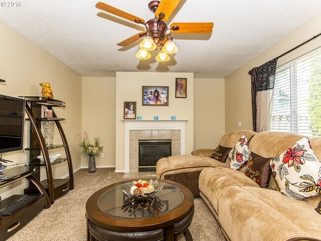Building Photo - Updated 3 Bedroom Home in Beaverton!
