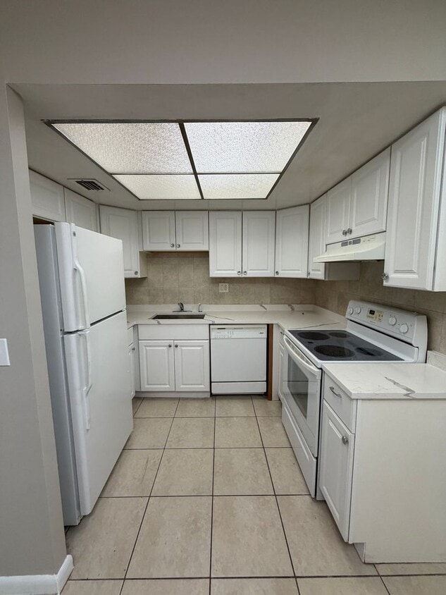 Photo - 2130 NW 58th Ave #25-C