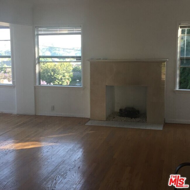 Foto del edificio - 5245 Maymont Dr