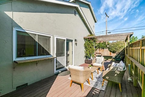 Building Photo - 1344 Cabrillo Ave