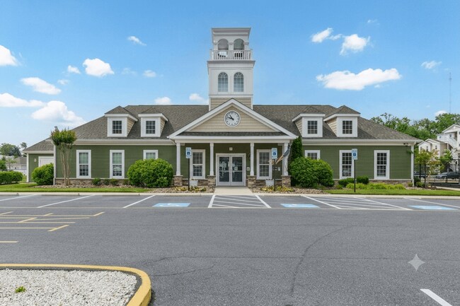 Foto del edificio - Carillon Woods