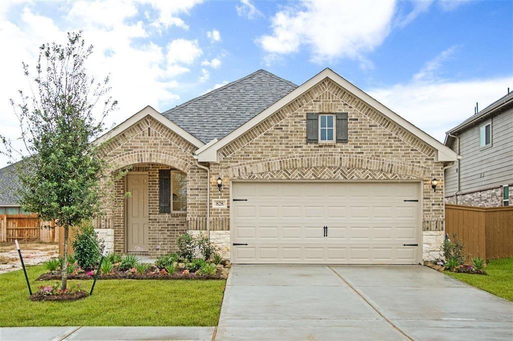 Foto principal - 828 Laguna Grn Ln