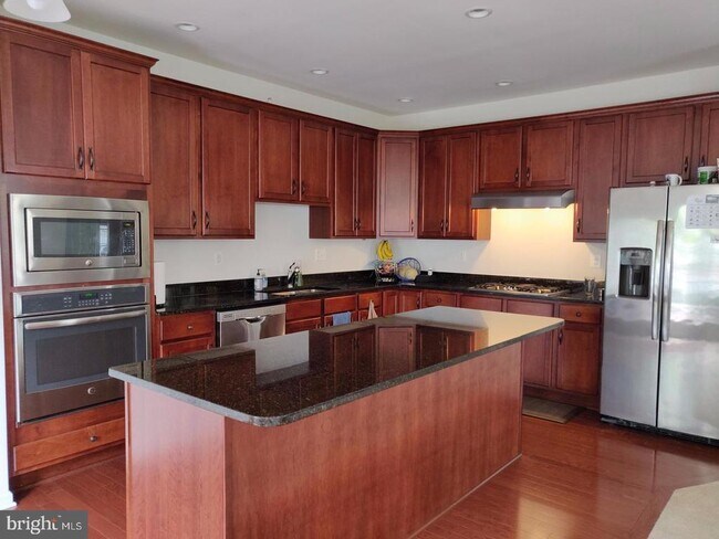 Foto del edificio - 42891 Edgegrove Heights Terrace